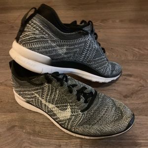 Nike Flyknit 5.0 women’s 7.5